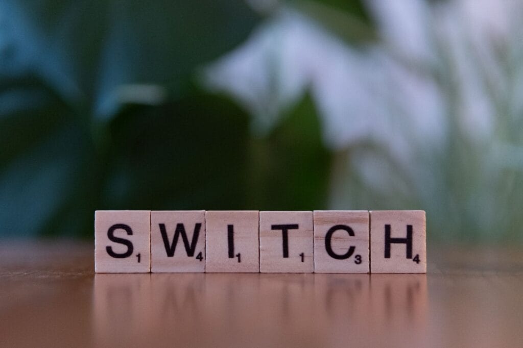 Silnik bezszczotkowy w elektronarzędziach – czym różni się od szczotkowego i czy warto dopłacać?